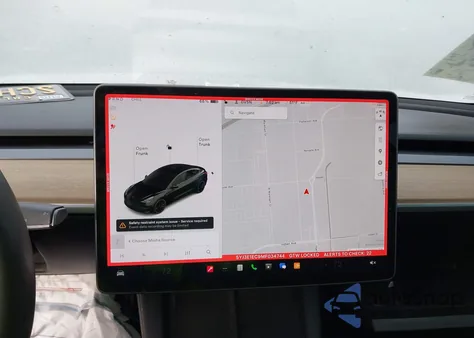 2021 Tesla Model 3 Performance Dual Motor All-Wheel Drive z USA, uszkodzony, nr VIN 5YJ3E1EC9MF034744